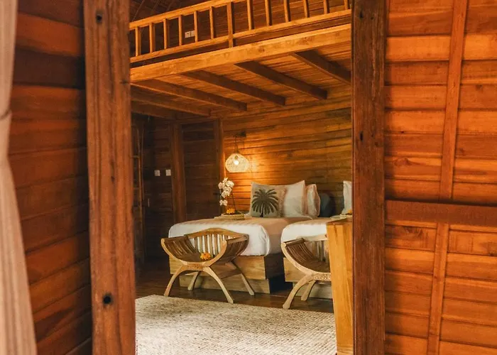Lumeria Yoga Couette-café 4*